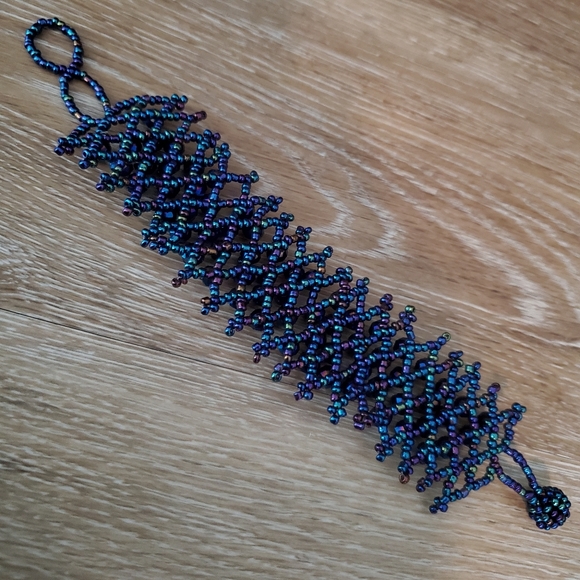 Blue Irridescent Crystal and Beaded Bracelet - Picture 5 of 5